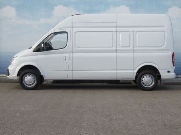 Maxus EV80